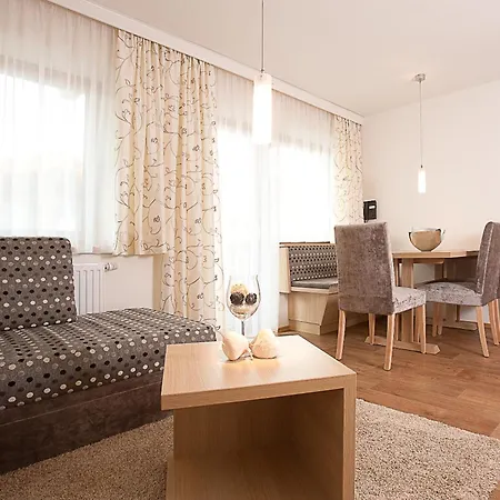 Haus Kristall Inkl Der Super Sommer Card Im Sommer 2025 Апартаменты Серфаус